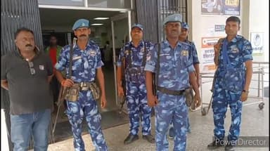 कहरा: युवक की हत्या के बाद आक्रोशित भीड़ ने सदर अस्पताल के मॉडल अस्पताल में तोड़फोड़ का किया प्रयास, सुरक्षा बल तैनात