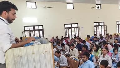 पावकी देवी: देवप्रयाग विधानसभा के 74 वेबकास्टिंग कार्मिकों को ब्लॉक सभागार में दिया बारीकी से प्रशिक्षण