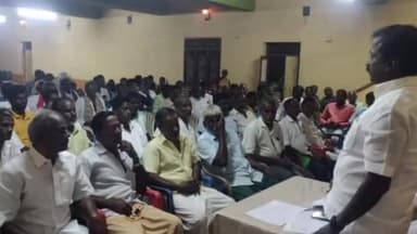 பண்ருட்டி: வேகாக்கொல்லை உள்ளிட்ட பகுதிகளில் வேட்பாளர் விஷ்ணு பிரசாத்தை ஆதரித்து எம்எல்ஏ சபா. ராஜேந்திரன் தலைமையில் ஆலோசனை கூட்டம் நடைபெற்றது