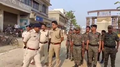 डुमरा: चांद के दीदार के बाद सीतामढ़ी में मनाया जा रहा है ईद-उल-फितर का पर्व, डीएसपी ने कहा- शहर की सुरक्षा की गई चाक चौबंद