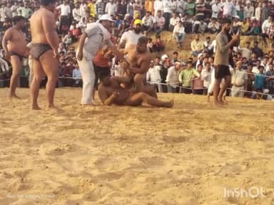 धौलपुर: हेत सिंह का अड्डा पर कुश्ती दंगल का आयोजन