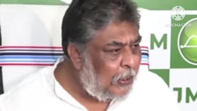 रातू: झामुमो कार्यालय में प्रवक्ता सुप्रियो भट्टाचार्य ने 21 अप्रैल को महारैली किए जाने को लेकर दी प्रतिक्रिया