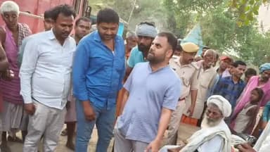 परसौनी: मुरौल गांव में मंदिर प्रांगण में बने आश्रम में अचानक लगी आग हजारों रुपए की संपत्ति का हुआ नुकसान