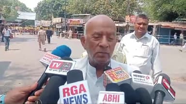 बरेली: बसपा प्रत्याशी छोटेलाल गंगवार ने खरीदा पर्चा