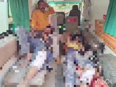 जानसठ: ककरौली क्षेत्र के बेहड़ा सादात मार्ग पर बेकाबू बस ने तीन बाइक सवारों क़ो मारी टक्कर, तीनो की हालत गंभीर