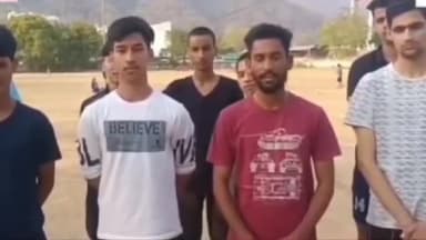 पावकी देवी: जिला खेल विभाग की ओर से पूर्णानंद खेल मैदान मुनिकीरेती में स्वीप के तहत वॉलीबॉल खिलाड़ियों ने की मतदान करने की अपील