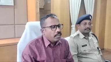 हज़ारीबाग: हजारीबाग में बोकारो रेंज के आईजी एस माइकल राज के नेतृत्व में उच्च स्तरीय बैठक आयोजित हुई