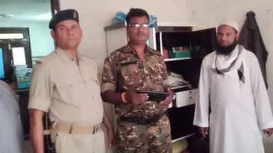 नरकटियागंज: शिवगंज मोहल्ले में घर का ताला तोड़कर ₹1 लाख से अधिक नकदी व आभूषण की हुई चोरी, पुलिस मामले की जांच में जुटी