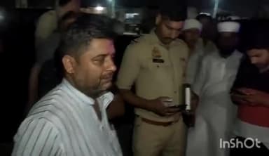 सिकंंदराबाद: सद्दीकनगर मोहल्ला में कबाड़  से भरे प्लाट में मिला मानव कंकाल, फैली सनसनी