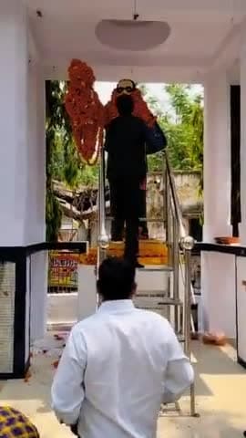 खीरी मे #बहुआयामी_पार्टी #राष्ट्रीय_अध्यक्ष_के_एम_अमिश जी ने अंबेडकर को मालअर्पण कर मनाई #अंबेडकर_जयंती समाज को संबोधित?