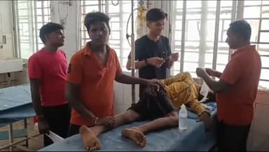 शेखपुरा: मलीलचक गांव में बकाये पैसे को लेकर हुए विवाद में दुकानदार ने 2 भाइयों को बुरी तरह पीटकर किया घायल, सदर अस्पताल में भर्ती