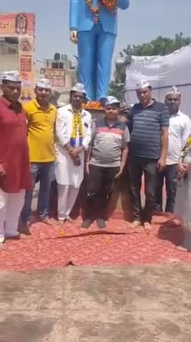 #बाबा_साहेब #भीम राव जी के 134वें जन्मदिवस पर आम आदमी पार्टी कार्यकर्ताओं संग हांसी अंबेडकर चौक पर पुष्प अर्पित किए