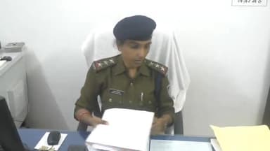 नौरोजाबाद: नौरोजाबाद थाना अंतर्गत आरोपी के द्वारा नाबालिक किशोरी को बहला फुसलाकर भगा ले जाने के आरोप में 363 के तहत अपराध दर्ज