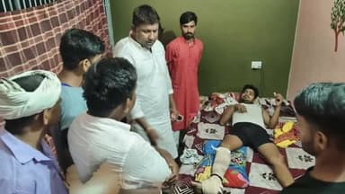 संदेश: कोरी गांव में पहुच सड़क दुर्घटना में जख्मी व्यक्ति से मिले प्रदेश कार्यसमिति सदस्य किसान मोर्चा के रामदिनेश यादव