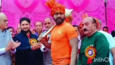 मंडी: देव ने फिर जीता भ्यूली का दंगल,उपायुक्त मंडी अपूर्व देवगन ने किया सम्मानित