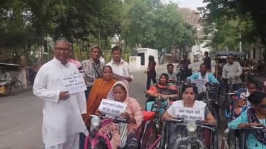 कानपुर: मोतीझील से राष्ट्रीय दिव्यांग पार्टी ने निकाली जागरूकता रैली, शत प्रतिशत मतदान करने का किया आह्वान