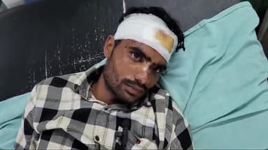 अलवर: अकबरपुर थाना क्षेत्र अंतर्गत चुनाव आयोग के अधिकारी की गाड़ी के ड्राइवर के साथ कुछ युवकों द्वारा मारपीट की गई।