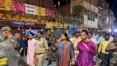 हज़ारीबाग: उपायुक्त, पुलिस अधीक्षक की अगुवाई में देर शाम तक प्रशासन के अधिकारीयों ने जुलूस मार्ग का किया निरीक्षण