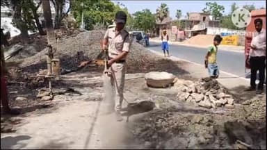 लकड़ी नबीगंज: मदारपुर वार्ड संख्या 6 में बिजली की चिंगारी से झोपड़ी नुमा घर में लगी आग