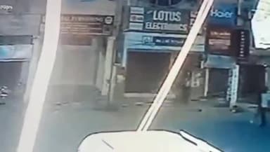 कानपुर: नजीराबाद थाना क्षेत्र के 80 फीट रोड पर पेंट कारोबारी की दुकान में हुई चोरी, घटना का सीसीटीवी फुटेज आया सामने