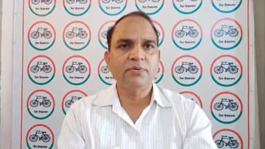 आज़मगढ़: दीवानी कोर्ट परिसर में हुए हंगामे को लेकर सांसद दिनेश लाल यादव के सपा की गुंडई के बयान पर सपा प्रवक्ता ने आधा निशाना