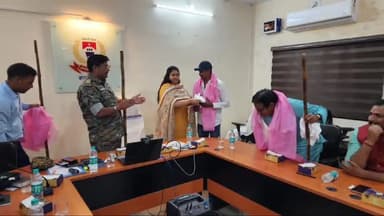 हज़ारीबाग: उपायुक्त व पुलिस अधीक्षक ने एसपी कार्यालय में पूर्व महासमिति के अध्यक्षों व सदस्यों के साथ की बैठक