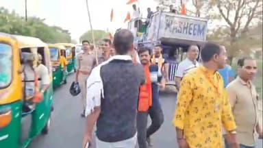 औराई: रामनवमी के मौके पर सहसेपुर से निकाली गई भव्य शोभायात्रा, हजारों की संख्या में लोग हुए शामिल।