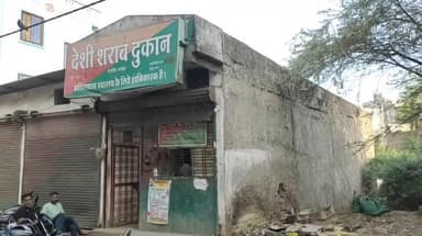 मंदसौर: संजीत नाका कली के सामने से 2 लोगों को सार्वजनिक स्थान से शराब पीते हुए 1 क्वार्टर 2 डिस्पोजल पानी के पूछ के साथ पकड़ा