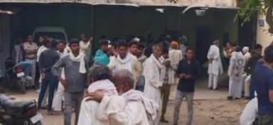 गोमिया: चिरागो में महुआ चुनने को लेकर दो पक्षों में हुआ विवाद, दो लोग हुए घायल व  स्वास्थ्य केंद्र में भर्ती