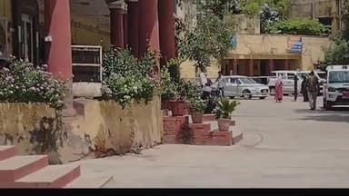 बूंदी: लोकसभा आम चुनाव को लेकर पांचवें दिन दिन 78 बुजुर्ग और दिव्यांग मतदाताओं ने होम वोटिंग से किया मतदान