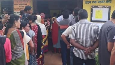 कोंडागांव: कोंडागांव के 298 मतदान केंद्रों में सुबह से चल रहा है मतदान, भारी संख्या में उमड़ी मतदाताओं की भीड़