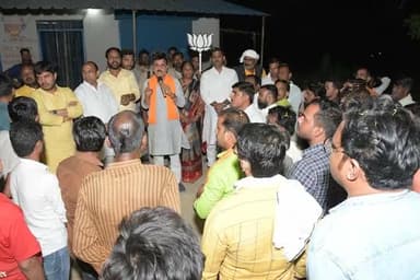 देश की विरासत और विकास के पथ पर निरंतर अग्रसर यशस्वी प्रधानमंत्री श्री Narendra Modi जी के संकल्पित #अबकी_बार_400_पार की लक्ष्य प्राप्ति में लोकसभा कौशाम्बी का जन-जन पूर्णतया तैयार है।

आज प्रचार प्रसार के दौरान कमासिन में जनता के असीम