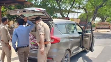 अमरोहा: अमरोहा पुलिस ने पिछले 24 घंटे में 296 वाहनों के काटे चालान, नियमों का पालन नहीं कर रहे थे वाहन चालक