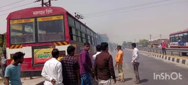 कैसरगंज: फखरपुर मे रोडवेज बस मे लगी आग वाटर प्रेशर पम्प के ज़रिये आग पर पाया गया काबू