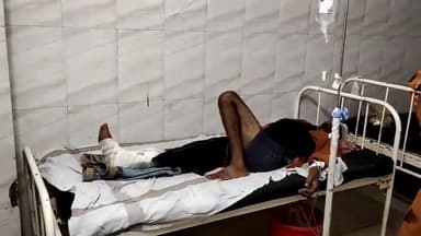 बीना: खिमलासा रोड पर लोडिंग गाड़ी ने बाइक चालक को मारी टक्कर, गंभीर हालत में बाइक चालक सागर जिला अस्पताल रेफर