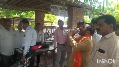 जलालाबाद: तहसील जलालाबाद के अधिवक्ताओं से भाजपा कार्यकर्ताओं ने मिलकर 25 अप्रैल को प्रधानमंत्री मोदी की रैली में पहुंचने की कीअपील