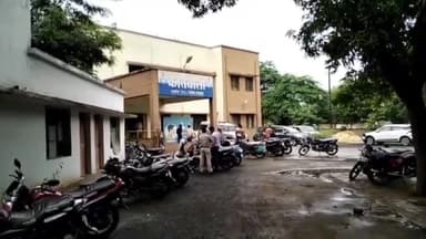 सोहागपुर: नगर के नटराज होटल के नीचे व अन्य जगहों से बाइक चोरी करने वाले तीन चोर को पुलिस ने किया गिरफ्तार