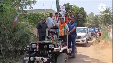 সারেঙ্গা: প্রচন্ড গরমকে উপেক্ষা করে জঙ্গলমহল সারেঙ্গায় ভোট প্রচারে  বাঁকুড়া লোকসভার বিজেপি মনোনীত প্রার্থী ডাক্তার সুভাষ সরকারকে