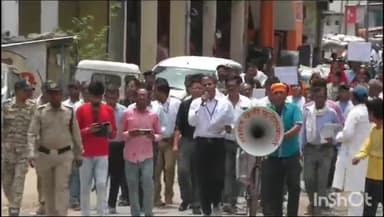 बटियागढ़: फुटेरा कलां में दमोह कलेक्टर सुधीर कोचर ने लगाई जनचौपाल, युवाओं को दिलाई शपथ,मतदान की अपील