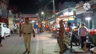 कोल: थाना नगर कोतवाली क्षेत्र के अंतर्गत हनुमान जन्मोत्सव के अवसर पर निकाली गई भव्य शोभायात्रा, प्रशासन रहा मौजूद