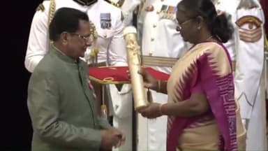 गोरखपुर: शिवपुरी शहबाजगंज  निवासी वैज्ञानिक रामचेत चौधरी को राष्ट्रपति ने दिल्ली में पद्मश्री अवार्ड से हुए सम्मानित