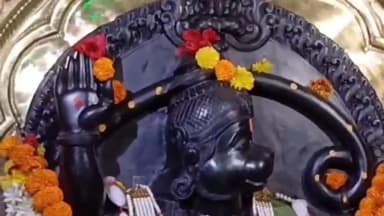 कागल: कागल शहरातील बाजारपेठ येथील मंदिरात हनुमान जयंती मोठ्या उत्साहात साजरी.