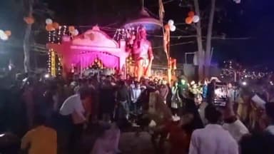 सोहागपुर: कल्याणपुर हनुमान मंदिर में हनुमान जयंती के अवसर पर विशाल देवी जागरण एवं काली नृत्य का किया गया आयोजन