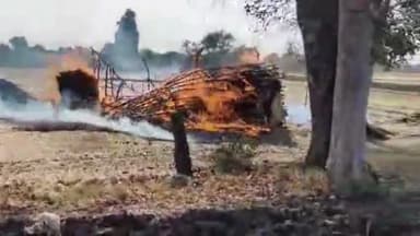 सुनेल: कोलीखेड़ा में खलिहान में लगी आग,
बांस,पाइप व भूसा जलकर हुआ खाक