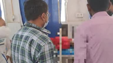 जमुई: बनझुलिया में गलती से युवती ने दवा समझकर  खाया कीटनाशक दवा सदर अस्पताल में कराया भर्ती