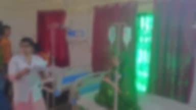 हाथरस: सदर कोतवाली क्षेत्र के एक मोहल्ला निवासी महिला ने पारिवारिक गृह क्लेश में सास से लड़ाई होने के बाद खाया विशाख्त पदार्थ