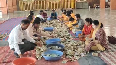 मंदसौर: पशुपतिनाथ की 7 दान पेटीयों में से 2 दिन की गणना में 19 लाख 80 हजार 15 रुपए एवं सोने चांदी एवं विदेशी मुद्राएं निकली