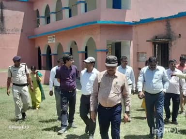 शिवहर: डीएम पंकज कुमार ने जिले के 70 मतदान केंद्रों का किया निरीक्षण, दिए आवश्यक दिशा निर्देश