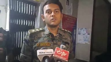 गोपालगंज: मौनिया चौक पर दो गुटों के बीच हुई फायरिंग, हथियार जब्त, दो लोगों को पुलिस ने हिरासत में लिया : बोले सदर एसडीपीओ प्रांजल।