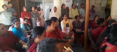 पंचकूला: अर्बन पॉली क्लीनिक पिंजौर में SMO डॉ. राजेश ख्यालिया ने पिंजौर सरकारी स्कूल के स्टूडेंट्स को सम्मानित किया